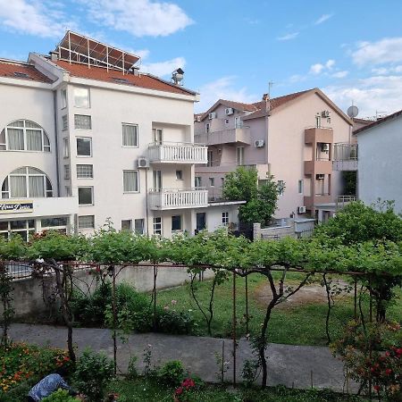 Dom B Apartments Budva Exterior foto